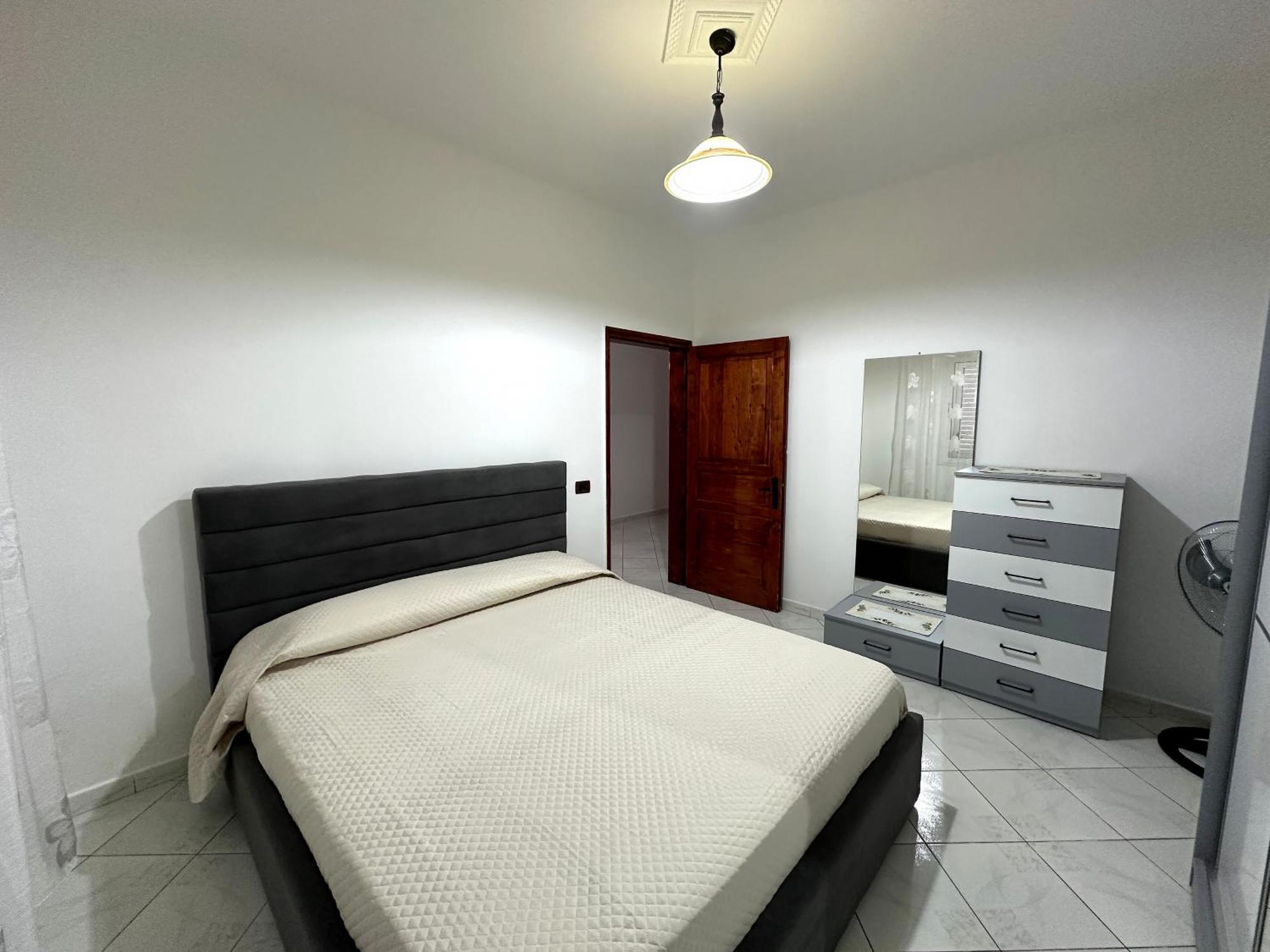 Ar - Spacious Cozy Apartment Vlorë