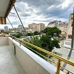 Vlora Ar - Spacious Cozy Apartment