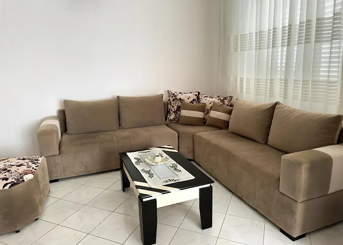 Vlora Ar - Spacious Cozy Apartment
