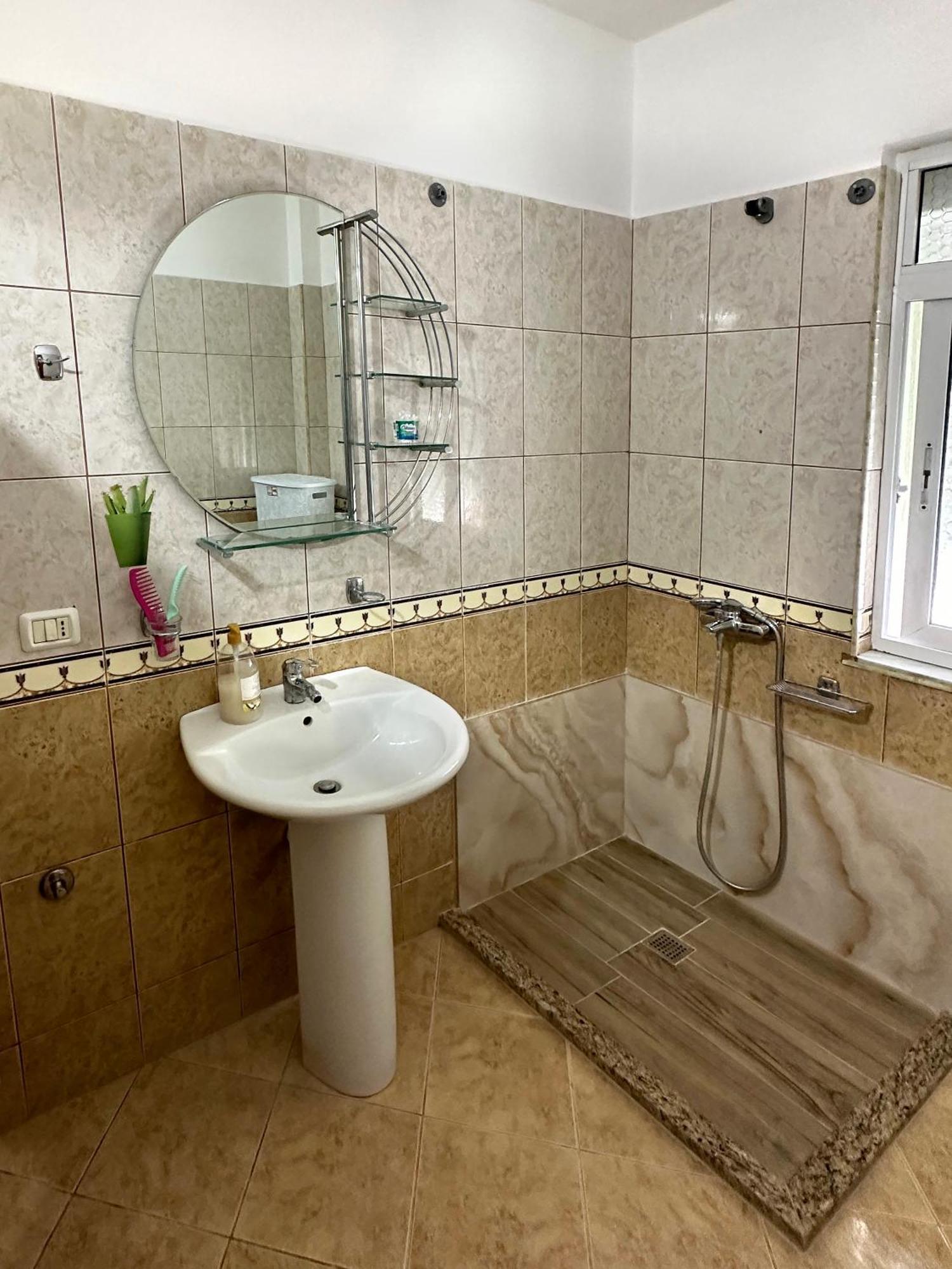 Ar - Spacious Cozy Wlora